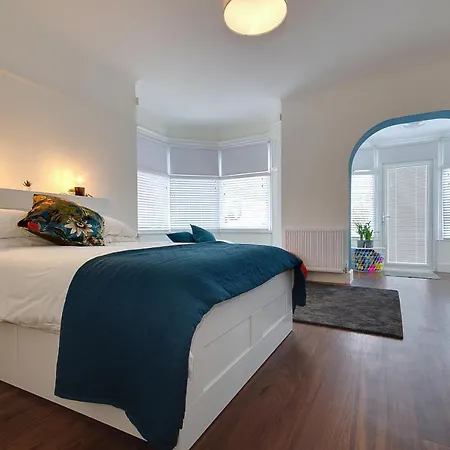 Large En-Suite By The Beach Bournemouth Exterior foto