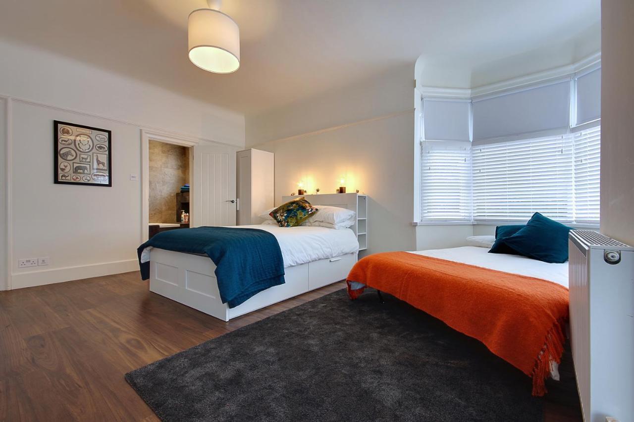 Large En-suite By The Homestay *